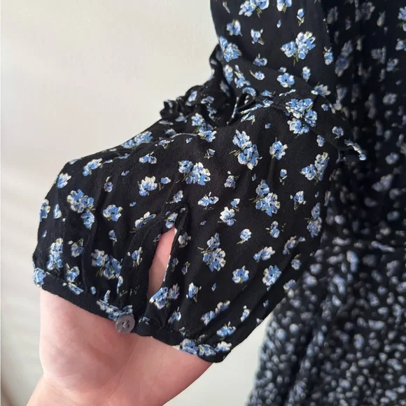 Madewell Black Ruffle-Sleeve Tie-Waist Jumpsuit in Blue Baby's Breath - Small - Picture 9 of 13
